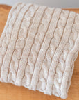 Couverture tressée en laine mélangée avec broderie