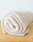 Couverture en laine mélangée avec broderie