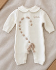 Barboteuse chenille de Noël rouge avec broderie personnalisée (col nuage)
