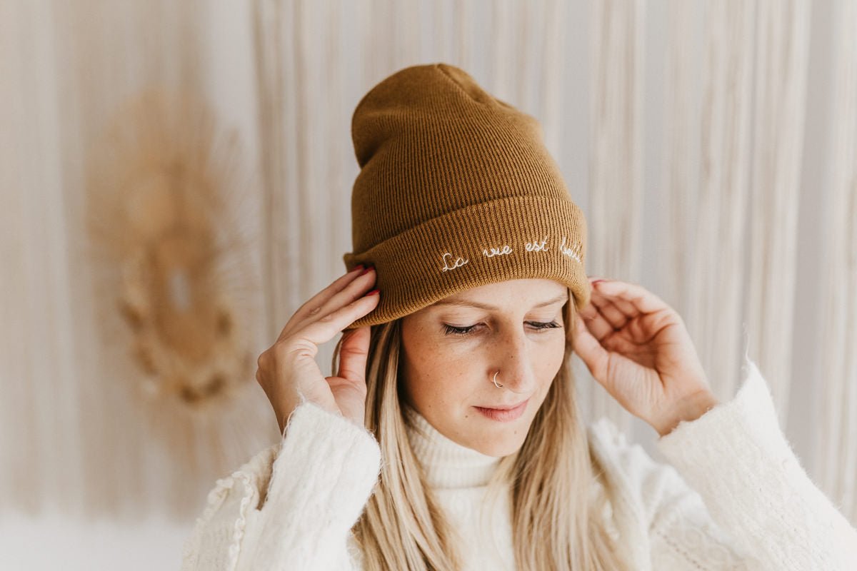 Vivisence berretto donna con pompon beige Vivisence berretto donna con pompon beige