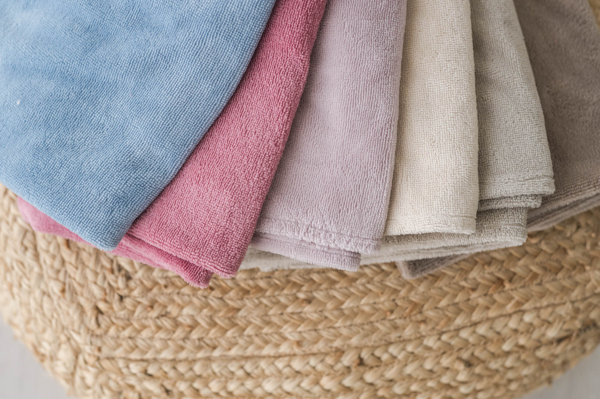 Copertina in Bamboo ricamata