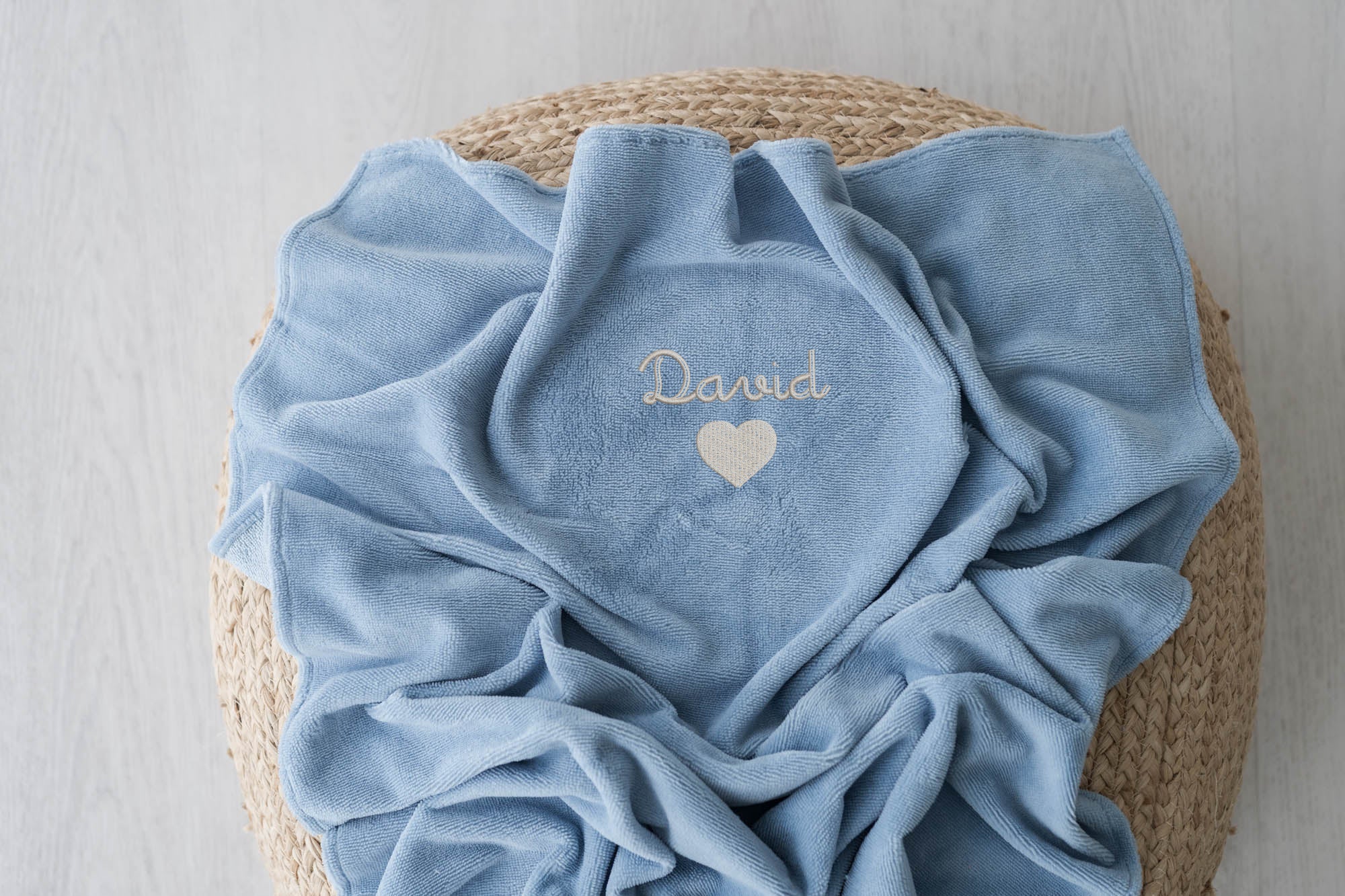 Copertina in Bamboo ricamata