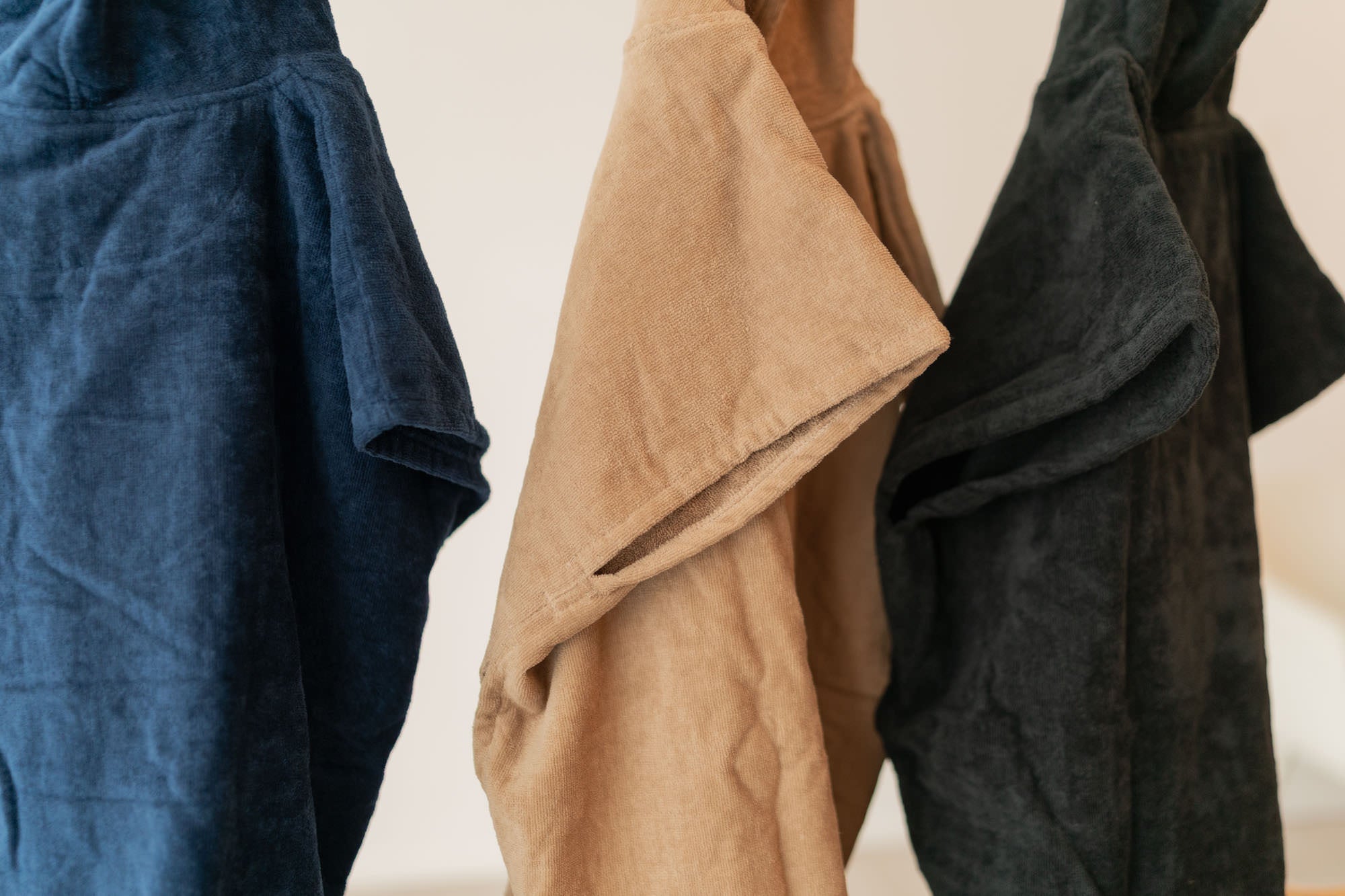 Poncho bambino ricamato