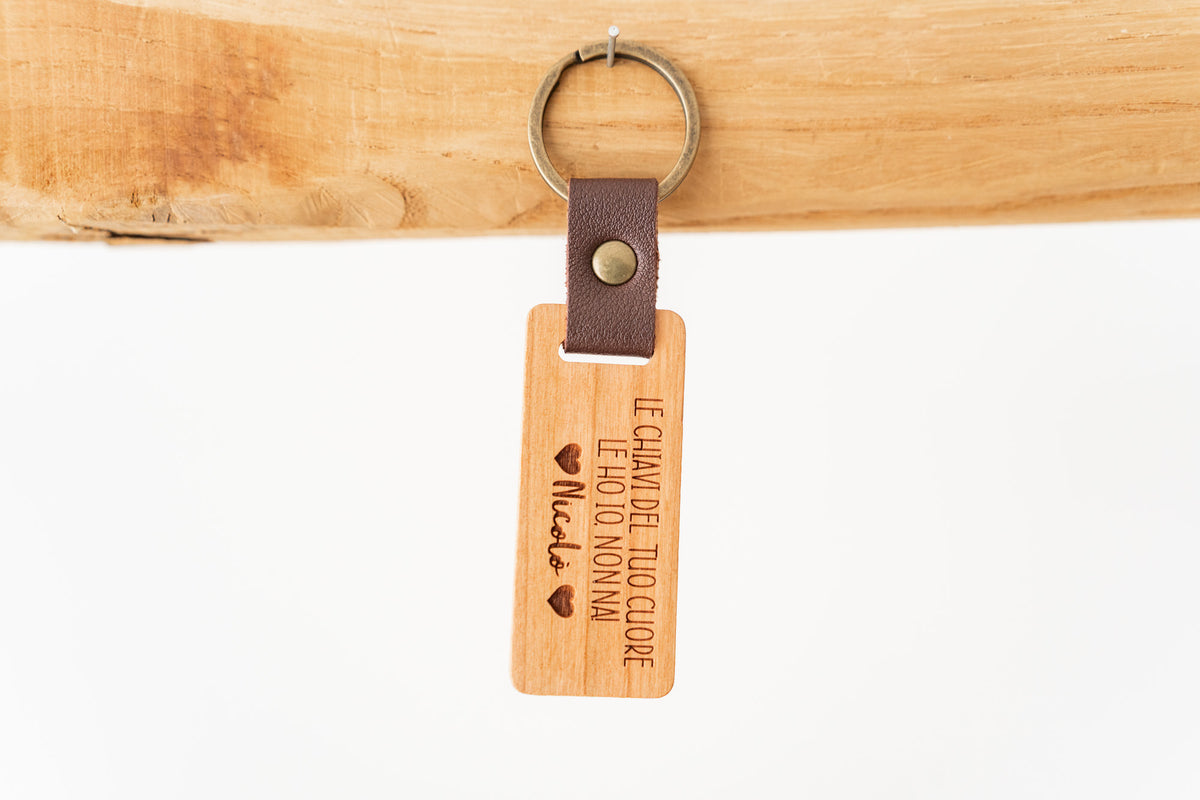 Portachiavi in legno personalizzato con dedica - Me Lab Design Portachiavi in legno personalizzato con dedica - Me Lab Design
